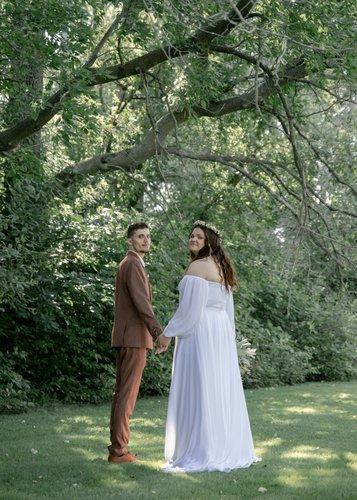 mobile - carousel-hero-element image-12