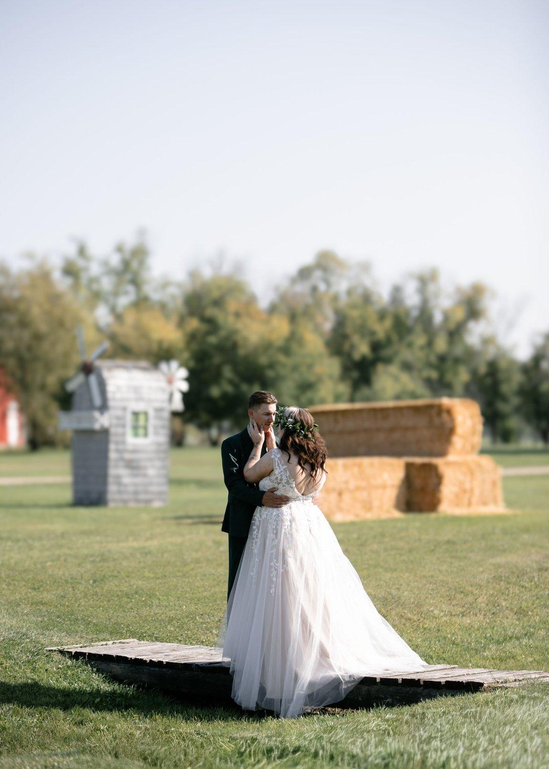 carousel-hero-element image-16