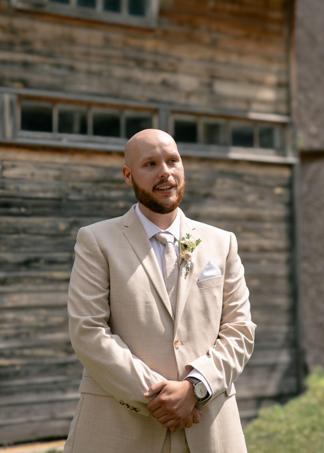 carousel-hero-element image-4