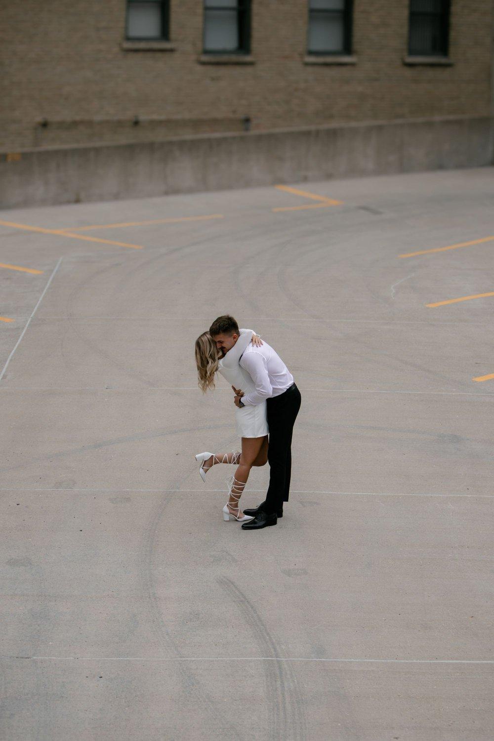 carousel-hero-element image-16